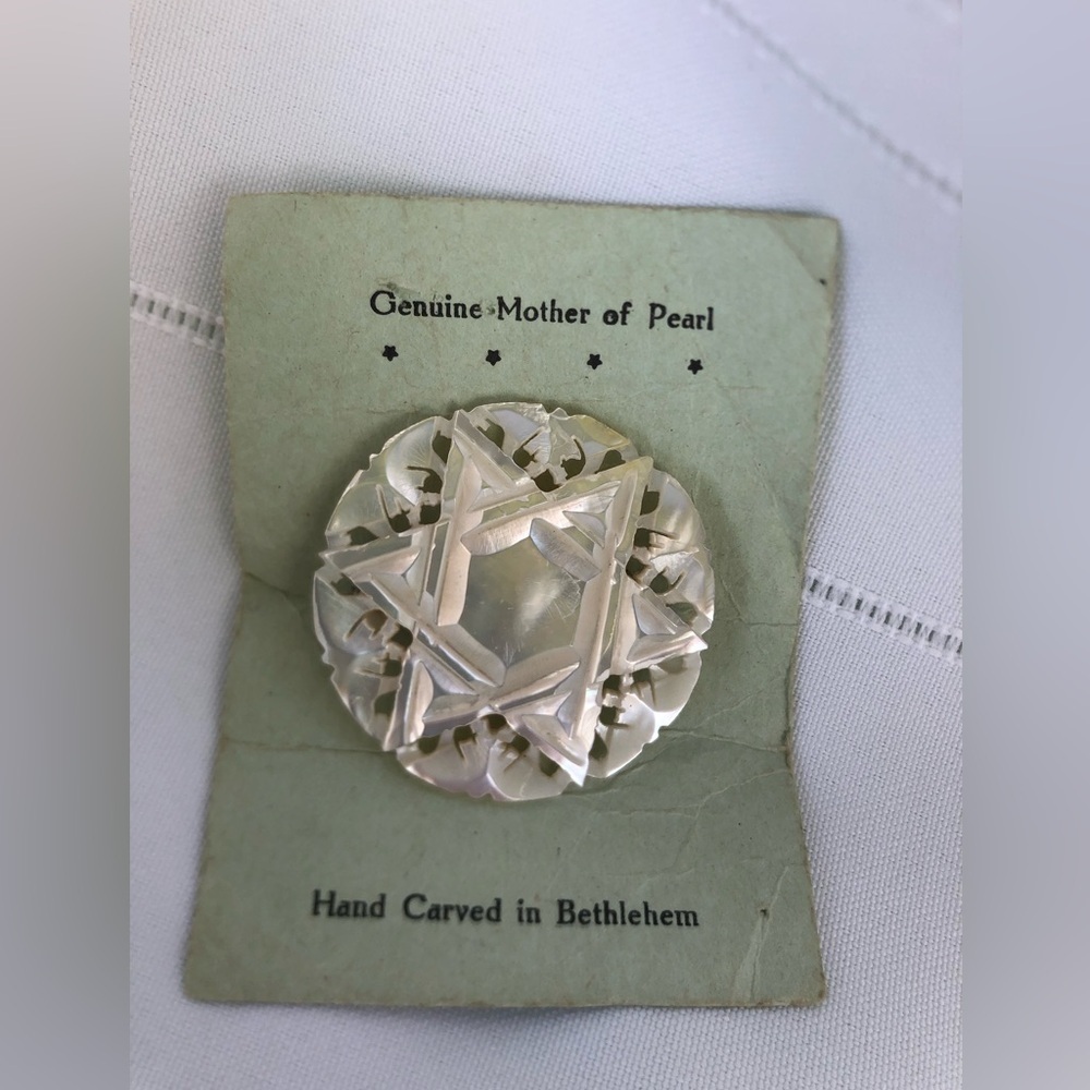 Vtg Genuine Mother of Pearl of David Star Brooch